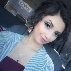 Meet your Posher, Evelyn